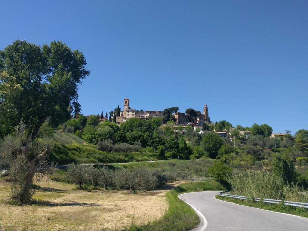 Casa Ghibellina Lejlighed Castelbellino Eksteriør billede
