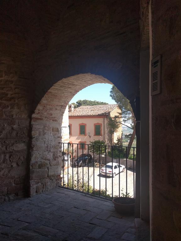 Casa Ghibellina Lejlighed Castelbellino Eksteriør billede